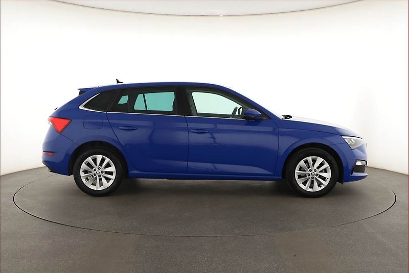 Škoda Scala (2023) Style 1.0 TSI, Automat, ČR - fotka 6 z 16