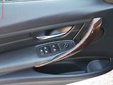 BMW Řada 3 (2013) 2.0i 328i, AC, tempo, park - náhled 15