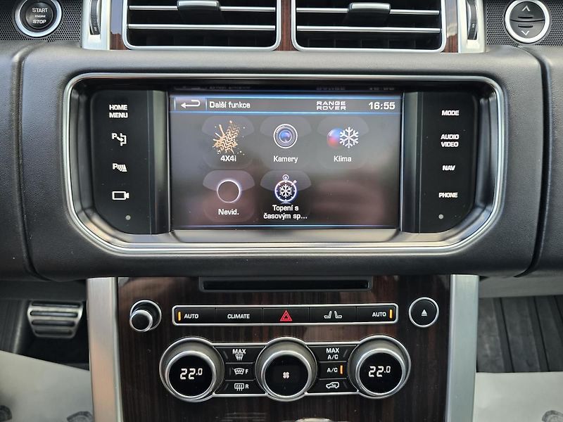 Land Rover Range Rover VOGUE 4,4 V8 250kW 4x4 TAŽNÉ - fotka 36 z 61