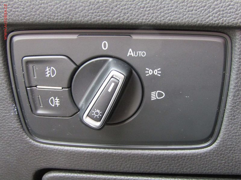 Volkswagen Passat (2021) 2.0TDi, ČR, Elegance, DSG - fotka 17 z 22