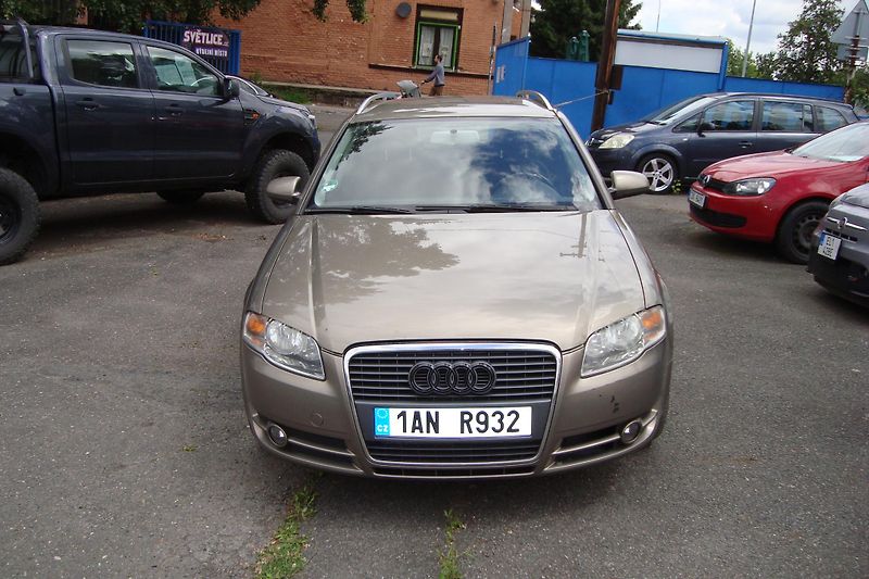 Audi A4 Avant (2006) 2.0 TDi, AUT - fotka 2 z 43