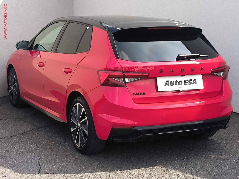 Škoda Fabia (2024) 1.5 TSi, 1.maj,ČR, servis - fotka 6 z 28