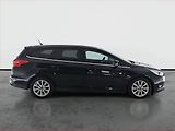 Ford Focus (2016) 2.0 TDCi, ČR,1.maj, Xenony - náhled 6