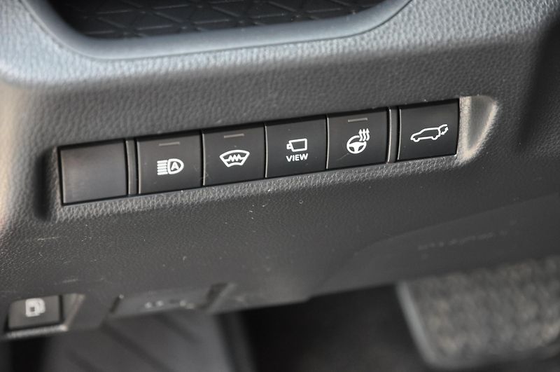 Toyota RAV4 2.5 PHEV 136kW 4x4 Selection - fotka 12 z 20