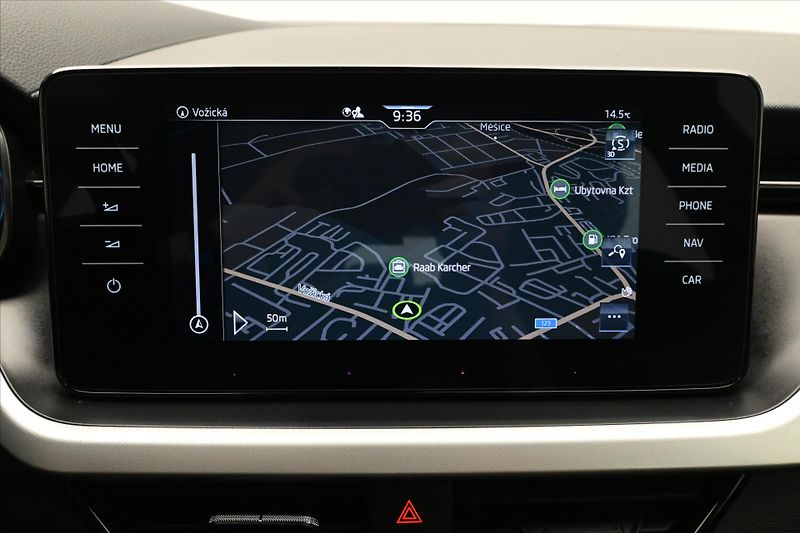 Škoda Scala 1,0 TSI 81 kW DSG Ambition Zár - fotka 20 z 30