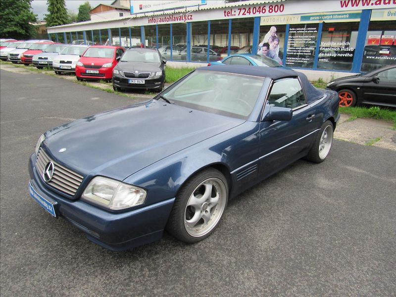 Mercedes-Benz SL 3,2 Hardtop-Cabrio - fotka 10 z 54