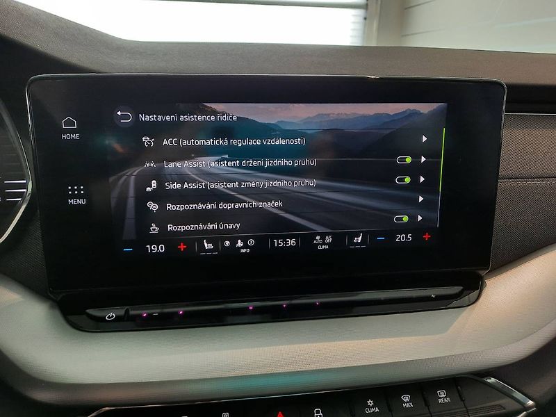 Škoda Octavia (2021) Combi 2.0 TDI (110kW/150k) DSG - fotka 18 z 29
