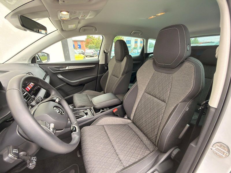 Škoda Karoq (2025) SEL TS 110/1.5 A7F - fotka 21 z 21