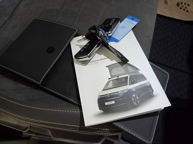 Volkswagen California Ocean 1.5 TSI eHybrid 4M - fotka 77 z 77