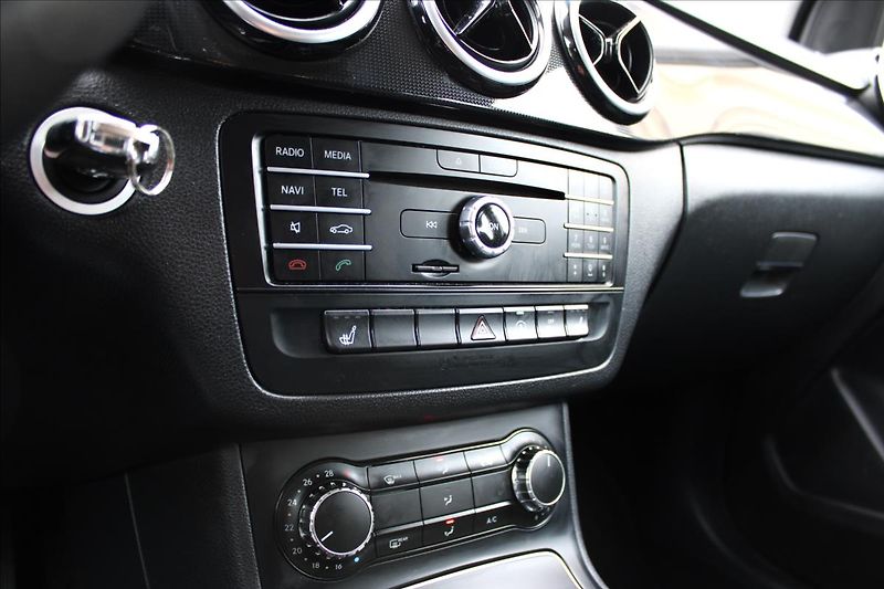 Mercedes-Benz Třídy B 180d NAVI, serviska,MANUAL - fotka 17 z 36