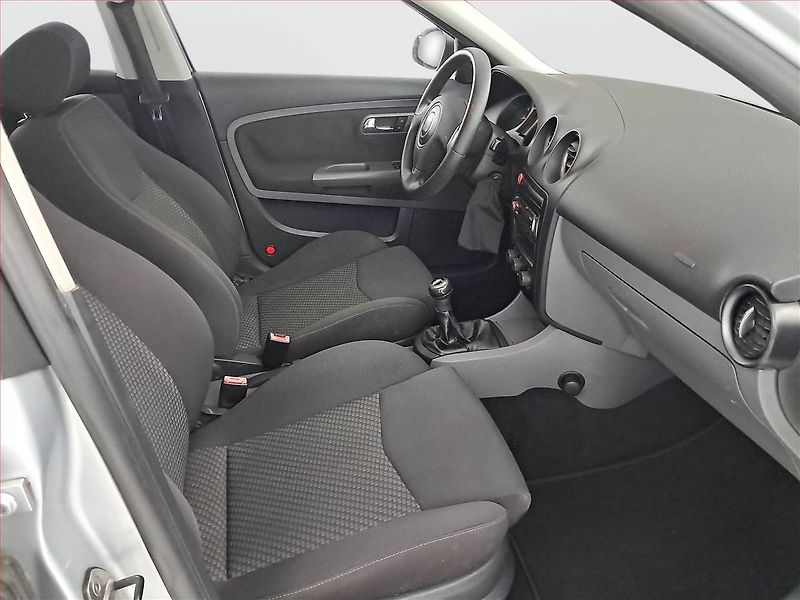 Seat Ibiza (2007) 1.4 16V, nová STK - fotka 9 z 13