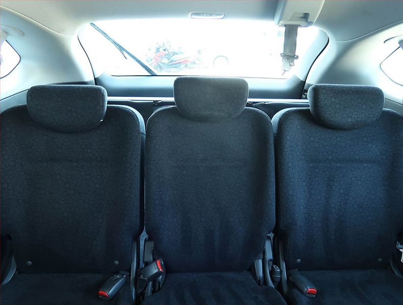 Honda FR-V (2005) 1.7, 6 míst, ČR,1.maj - fotka 10 z 15