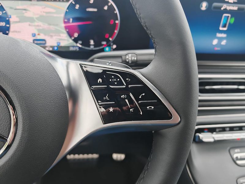 Mercedes-Benz Třídy V 300d 4M AMG L, Vzduchový pod. - fotka 39 z 42