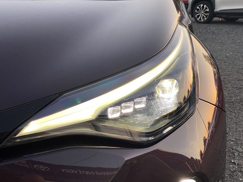Toyota C-HR 2.0HEV, ČR, GR Sport, záruka - fotka 8 z 16