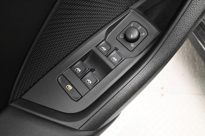 Škoda Octavia 2,0 TDI 110kW DSG Style Záruka - fotka 27 z 32