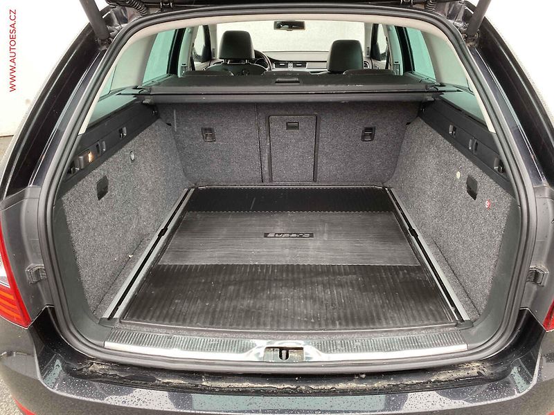 Škoda Superb (2014) 2.0 TDI, Navi, bixen - fotka 7 z 19