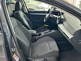 Volkswagen Golf (2026) Variant 1.5 eTSI 7DSG People - náhled 35