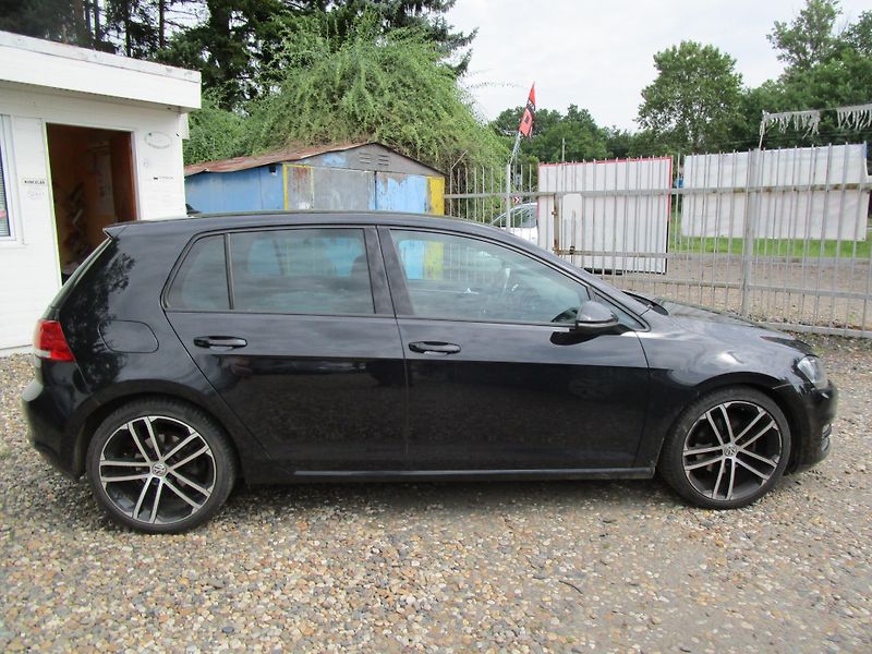 Volkswagen Golf - fotka 5 z 26