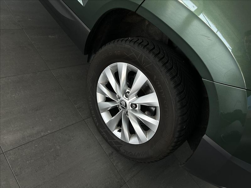 Škoda Karoq 1,0   TSI 81kW,STYLE,ACC - fotka 27 z 27