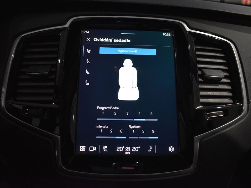 Volvo XC90 2,0 B5 AWD Ultimate tažné,Pano - fotka 24 z 28