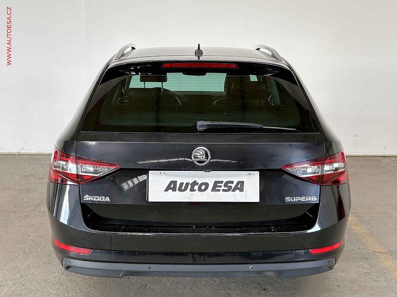 Škoda Superb (2018) 2.0 TDi, Style - fotka 5 z 18