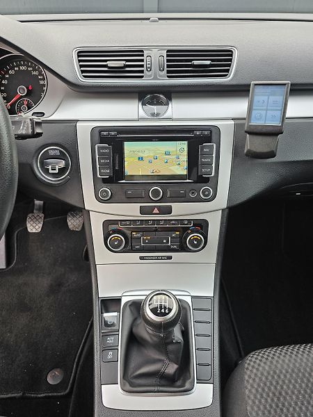 Volkswagen Passat 1.4 TSI 90kW, NOVÉ ROZVODY. - fotka 23 z 50