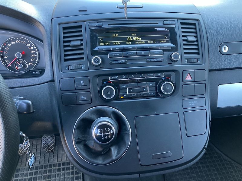 Volkswagen Multivan (2013) 2.0TDI 103kW 7MÍST TZ NOVÉ ČR - fotka 21 z 25