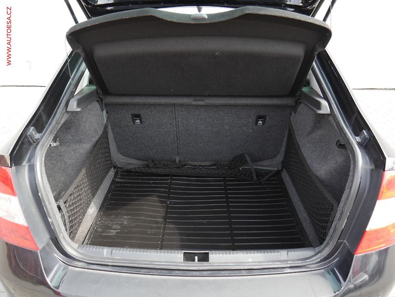Škoda Rapid (2012) 1.2 TSi, Výhřev sed, AC - fotka 7 z 16