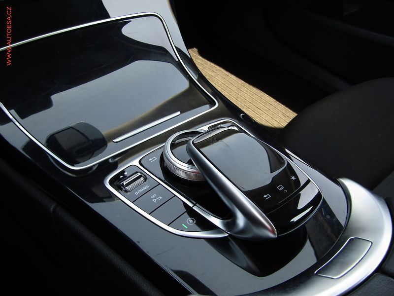 Mercedes-Benz Třídy C (2016) 1.6 CDi C 180d, 1.maj, AT - fotka 19 z 20