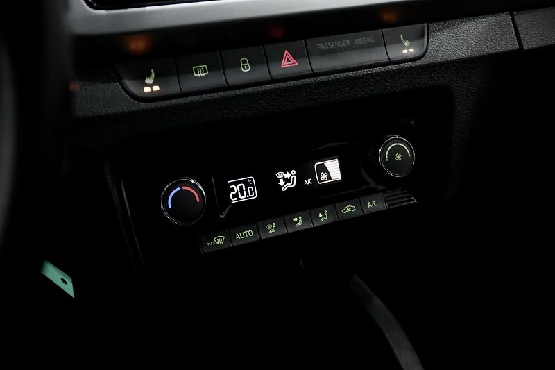 Škoda Fabia 3 Combi 1.2 TSI 66 kW - fotka 24 z 27