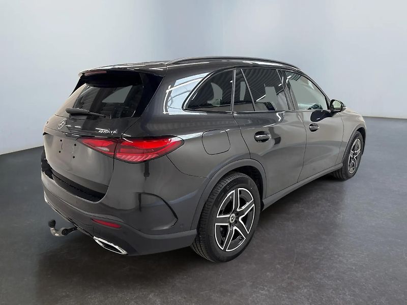Mercedes-Benz GLC 300d 4M AMG Advanced+ Night DI - fotka 8 z 20