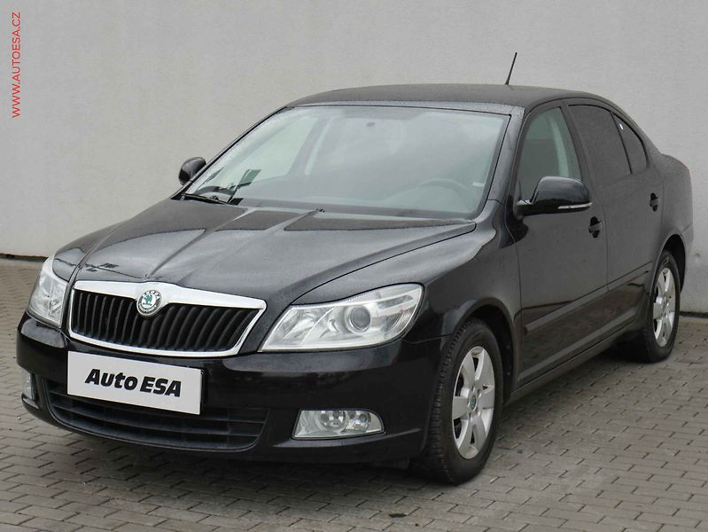 Škoda Octavia (2011) 1.2 TSi, 2.maj,ČR, AC, temp - fotka 3 z 15