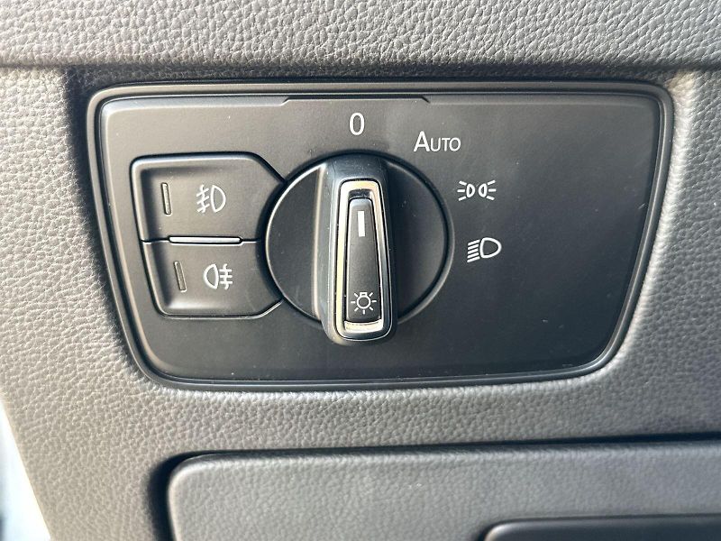 Volkswagen Passat (2023) Variant 2.0 TDI 4x4 DSG Busine - fotka 12 z 34