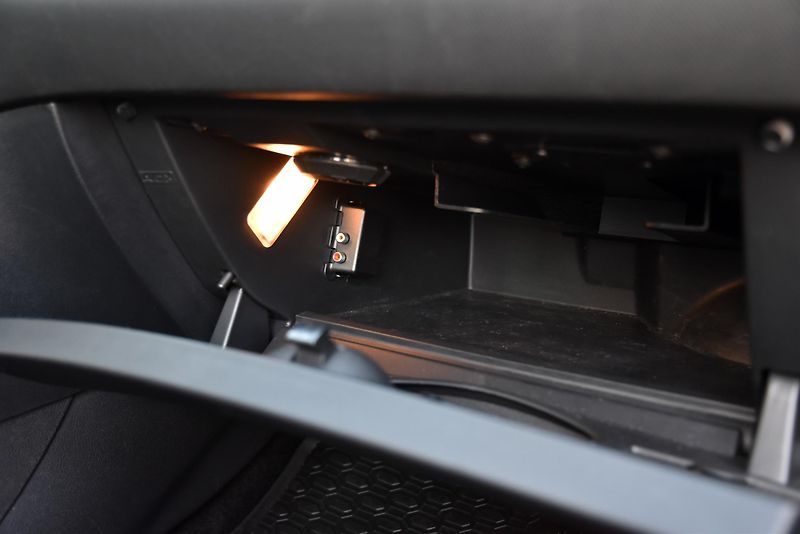 Peugeot 308 1.6 HDi 6st,NAV,KLIMA,TEMP,ALU - fotka 36 z 46