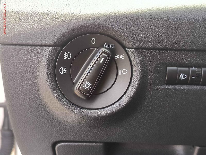 Škoda Octavia (2015) 1.6 TDi, Ambition - fotka 16 z 19