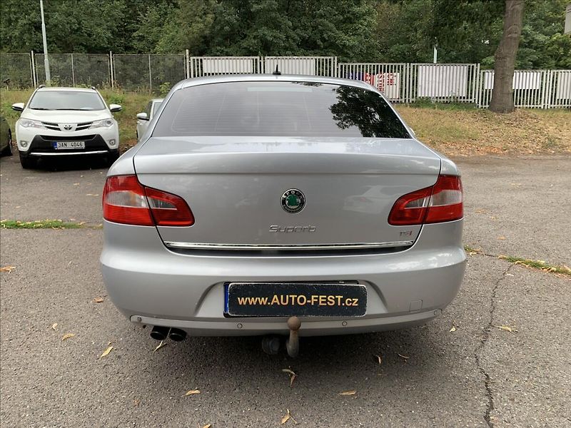 Škoda Superb 1,8 TSI - fotka 6 z 17