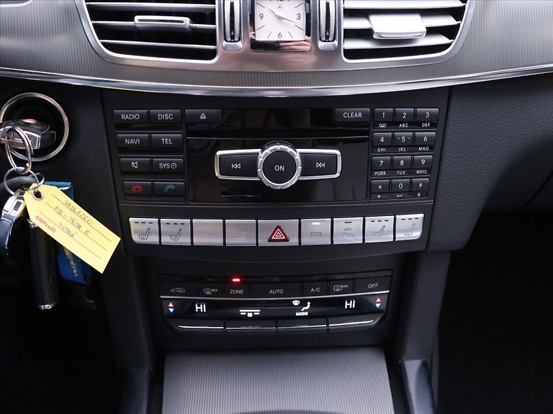 Mercedes-Benz Třídy E 3,0 350 BlueTEC 185kW Avantgar - fotka 28 z 36
