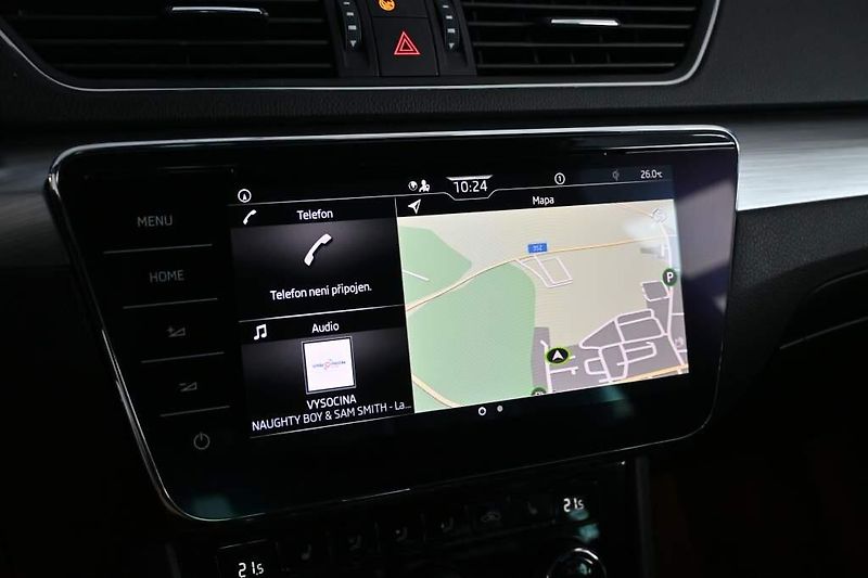 Škoda Superb (2022) 2.0 DSG LED VIRTUAL ACC Kamera - fotka 17 z 36