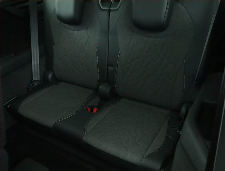 Volkswagen Tayron (2025) 1.5 eTSI - fotka 17 z 19