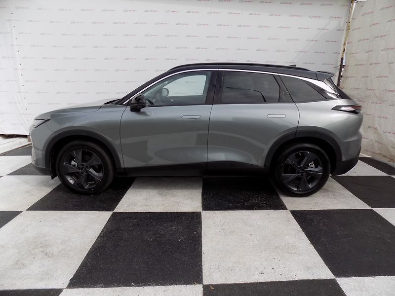 BAIC X5 (2025) 1.5T/AT/Pixel-LED/PANO/DPH/ - fotka 2 z 41