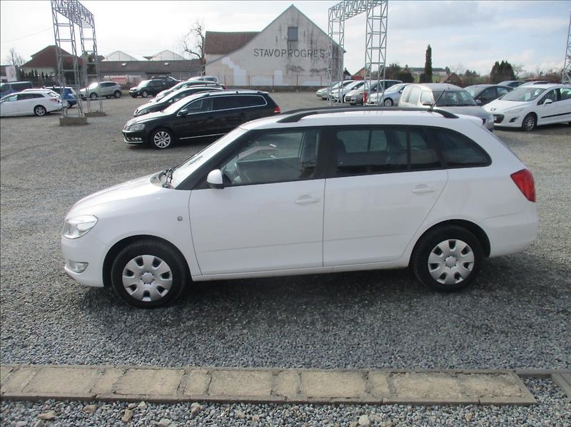 Škoda Fabia 1,4 i 16v, klima,vyhř.sedadla, - fotka 4 z 25