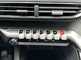 Peugeot 3008 1,5 BlueHDI 130PS  Active - náhled 26