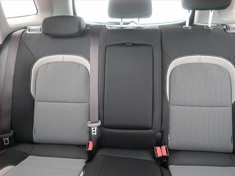Kia Ceed (2016) 1.6 CRDi, Serv.kniha, Navi - fotka 10 z 16