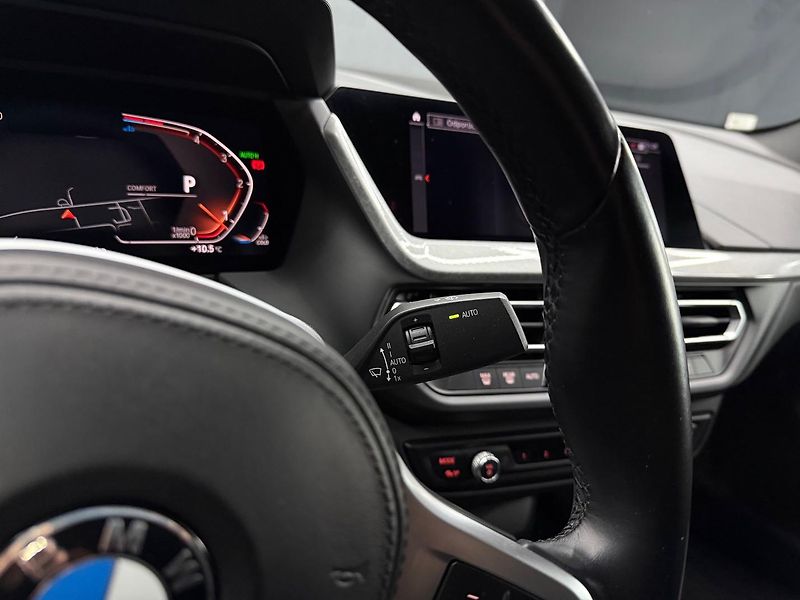BMW Řada 2 (2021) Gran Coupé 220d xDrive A/T M-S - fotka 19 z 30