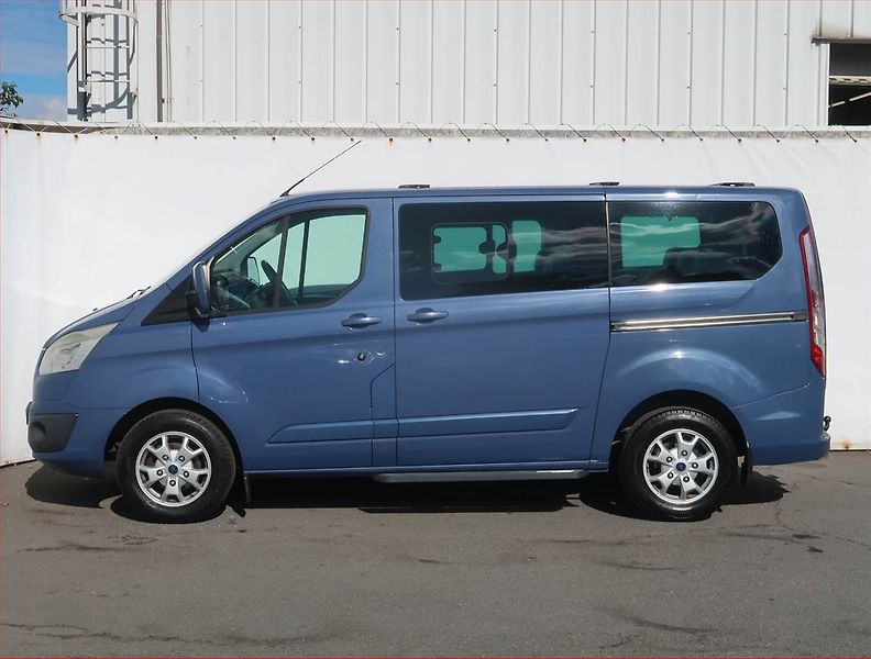 Ford Tourneo Custom (2013) Titanium 2.2 TDCi, ČR, DPH - fotka 3 z 21
