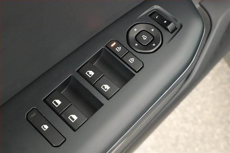 Kia K4 (2026) 1.6 T-GDI, Mrtvý úhel - fotka 25 z 25