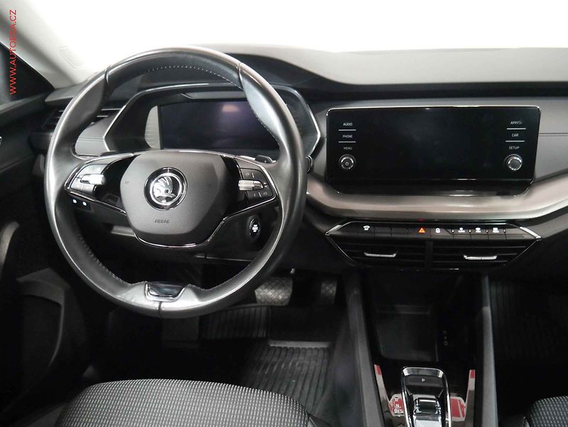Škoda Octavia (2021) 2.0TDi, 2.maj,ČR, Ambition - fotka 8 z 21