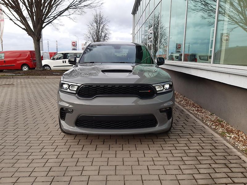 Dodge Durango (2026) 5,7 V8 HEMI  R/T 4x4 - fotka 2 z 47