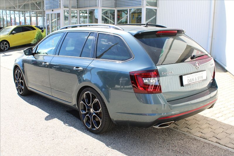 Škoda Octavia 2,0 TSI 180kW RS 1.majitel - fotka 4 z 4