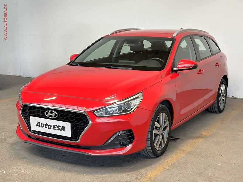 Hyundai i30 (2019) 1.4T-GDi, 1.maj,ČR - fotka 3 z 15